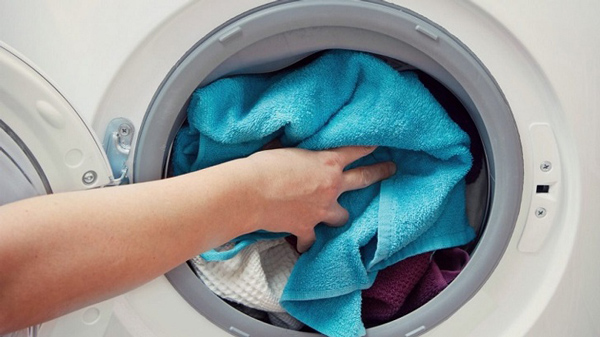 Nguyên nhân và cách khắc phục máy giặt không vắt được