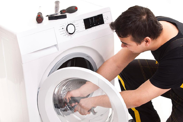Nguyên nhân và cách khắc phục máy giặt vắt không khô