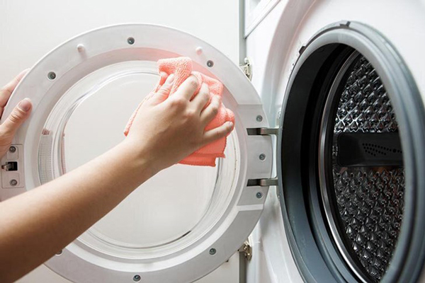 Những dấu hiệu cho thấy máy giặt cần vệ sinh định kỳ